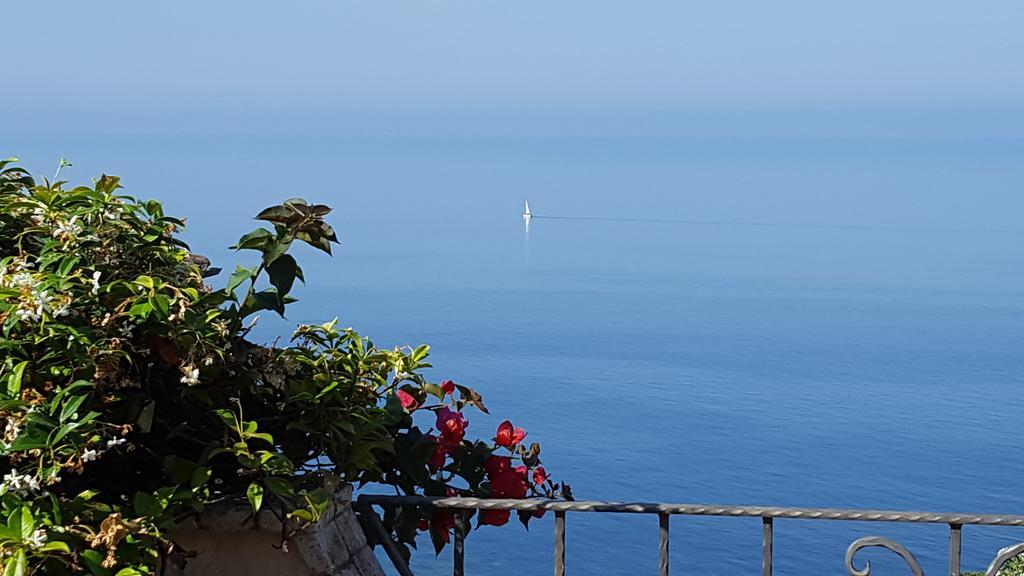 La Suite Del Faro Di Botis Valeria Scalea Εξωτερικό φωτογραφία
